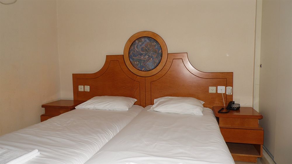 Kikar Boutique Hotel Netanja Zewnętrze zdjęcie