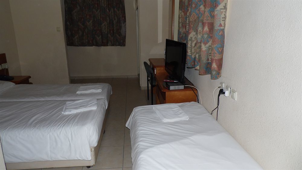 Kikar Boutique Hotel Netanja Zewnętrze zdjęcie